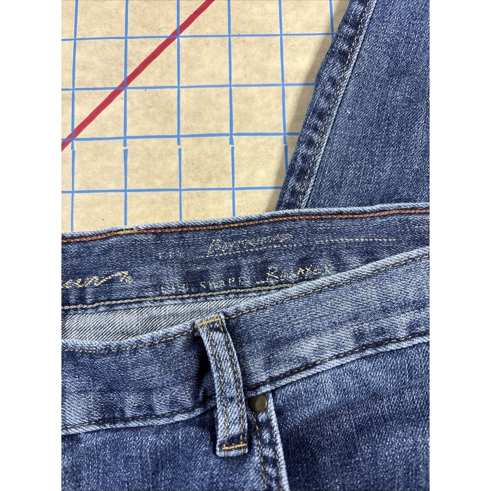 Eddie Bauer Women's Embroidered "Boyfriend" Jeans Size 20 - Picture 4 of 15